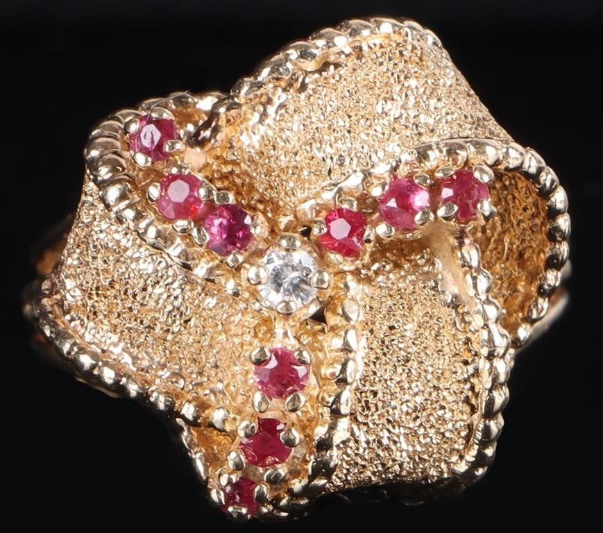 14K YELLOW GOLD LADIES RIBBON RING W/ DIA & RUBIES (1 of 4)