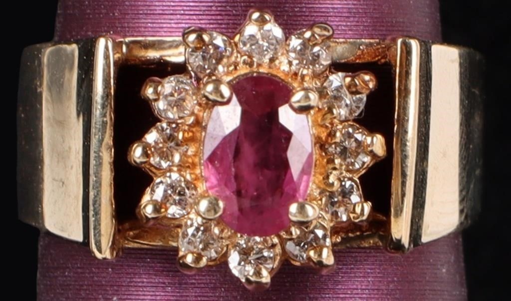 14K YELLOW GOLD LADIES RING W/ RUBY & 12 DIAMONDS (1 of 4)