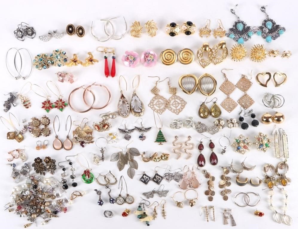 GIANT LADIES ASSORTED FASHION EARRINGS LOT (1 of 5)