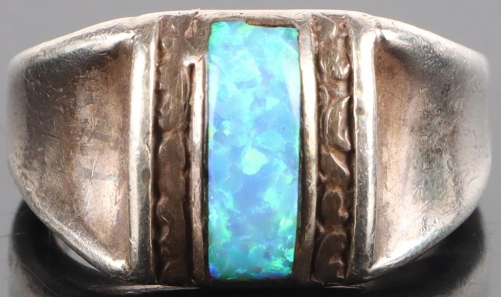 VINTAGE STERLING SILVER BLUE OPAL UNISEX RING (1 of 3)