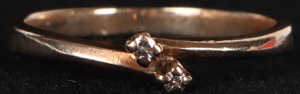 PETITE 10K YELLOW GOLD LADIES RING W/ DIAMONDS (1 of 3)