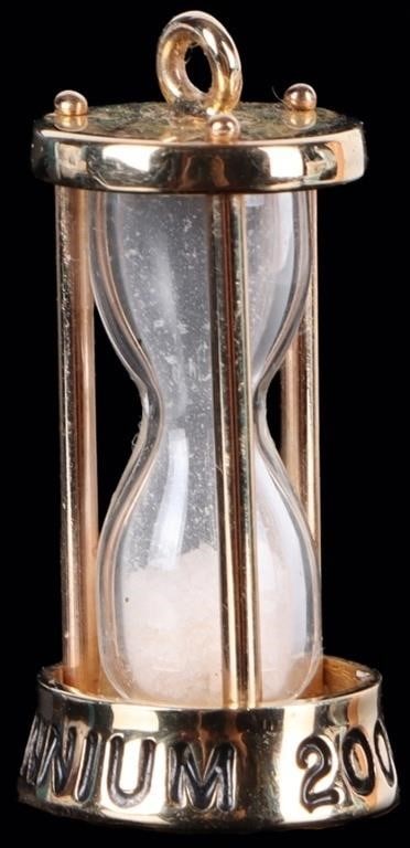 VINTAGE 14K YELLOW GOLD Y2K HOURGLASS PENDANT (1 of 3)