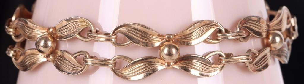 ANTIQUE 12K GOLD FILLED RIBBONEY LADIES BRACELET (1 of 3)