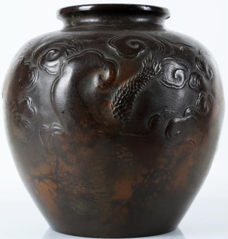 VINTAGE JAPANESE RYU DRAGON GILT BRONZE VASE (1 of 5)