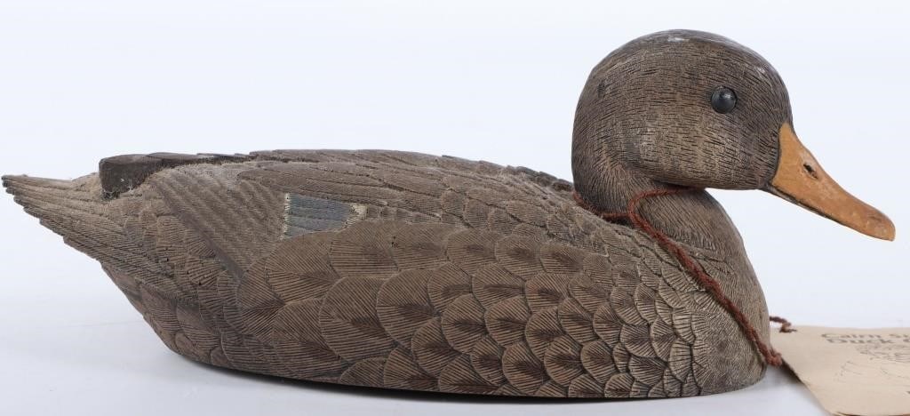 CAIRN STUDIO HAND CARVED MALLARD HEN DECOY DUCK (1 of 5)