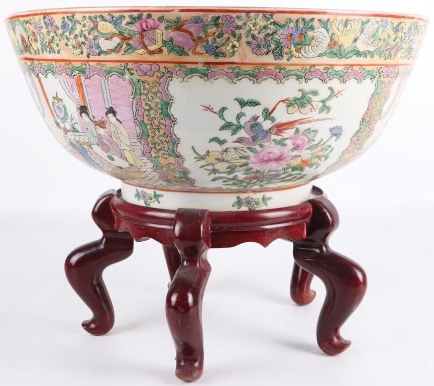 CHINESE FAMILLE ROSE MEDALLION BOWL QIANLONG MARK: Large Chinese famille rose medallion bowl with a Qianlong mark. The mark indicates the historical style that the bowl seeks to emulate, rather than record the actual manufacture date of the piece. In 