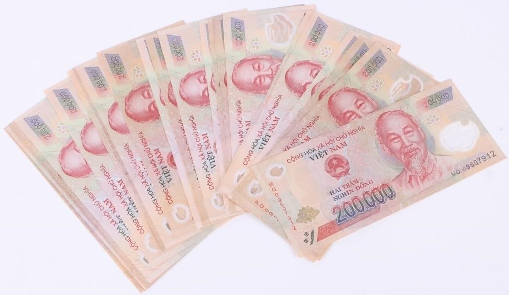 MINT UNCIRCULATED FOREIGN CURRENCY NOTES - 7