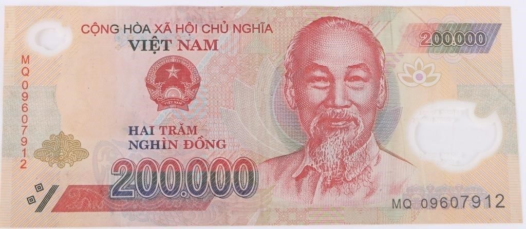 MINT UNCIRCULATED FOREIGN CURRENCY NOTES - 8