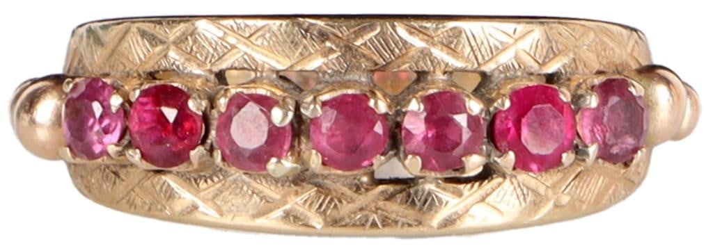 18K YELLOW GOLD LADIES RING W/ RUBIES & ETCHINGS (1 of 4)