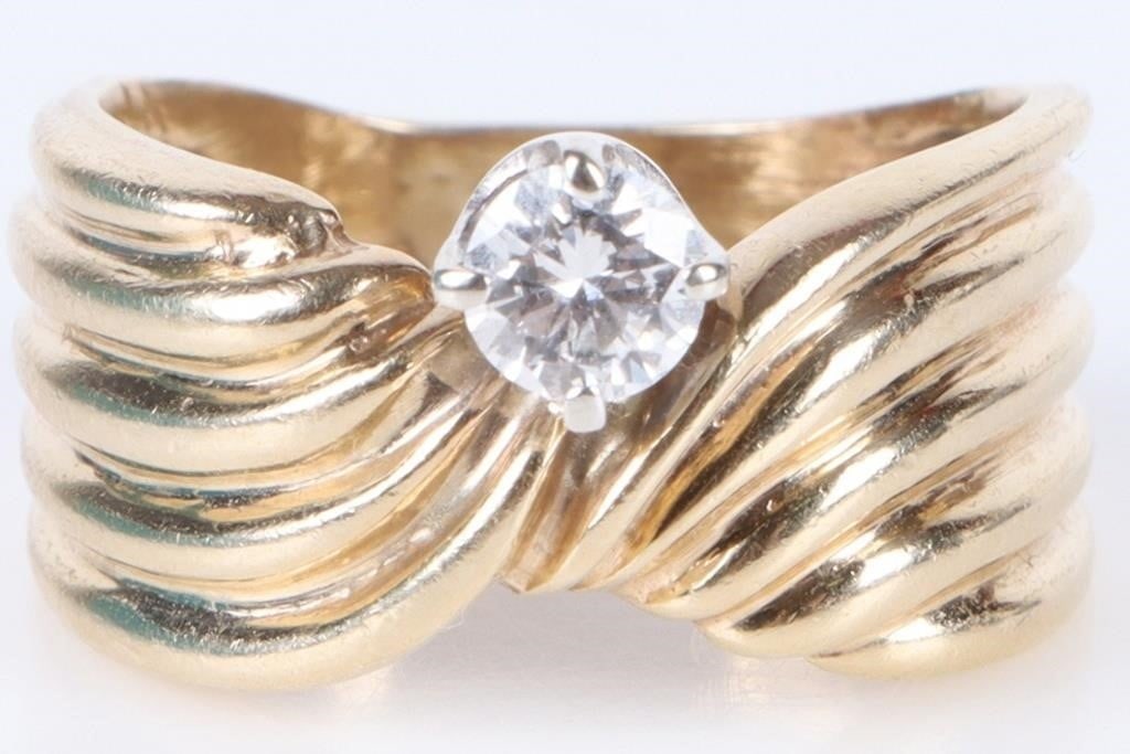 NATURAL 0.33CT DIAMOND ROUND SOLITAIRE 14K RING: 14K yellow gold 0.33CT. natural earth formed diamond round cut solitaire ring. Stone Type: Diamond Weight: 4.7 grams Size: 6.0 US Condition: Very fine. See images.