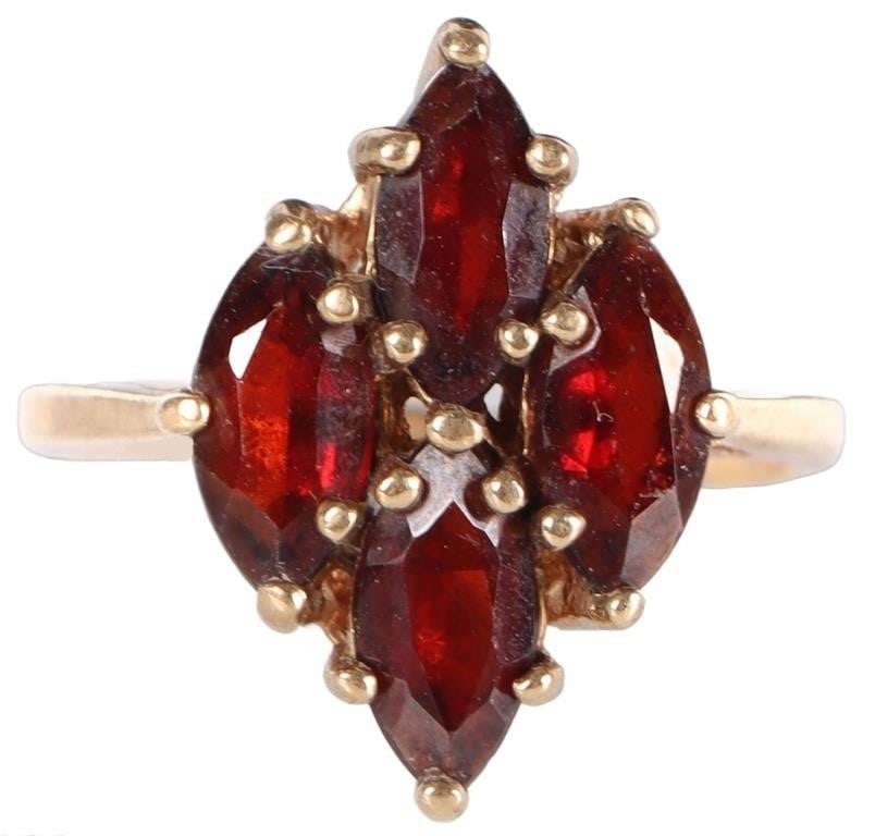 10K YELLOW GOLD LADIES RING W/ GARNET GEMSTONES (1 of 4)