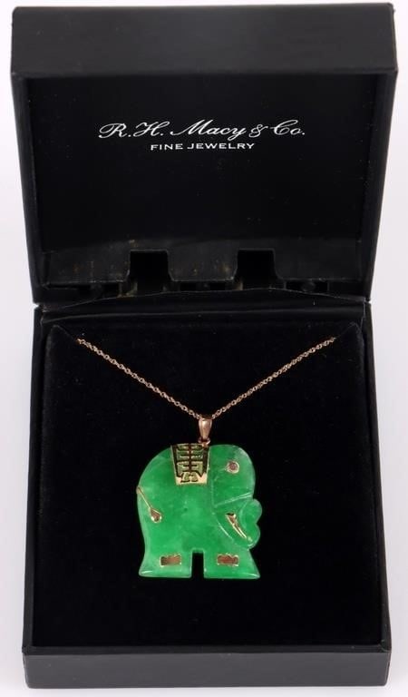 14K YELLOW GOLD LADIES NECKLACE W/ JADE ELEPHANT: 14k yellow gold ladies necklace with a dyed jade elephant pendant. The pendant features 14k yellow gold toenails, harness, Chinese longevity symbol as the riding carpet, and border around the rose top