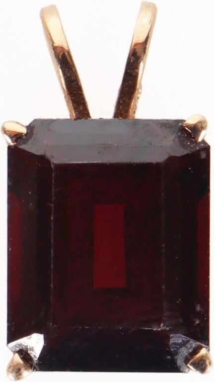 14K YELLOW GOLD LADIES PENDANT W/ 2CT GARNET: 14k yellow gold ladies pendant with a 2ct emerald-cut garnet gemstone. Stone Type: Garnet Weight: 1.49 Size: 15.44 x 8.35 mm Condition: See pictures.