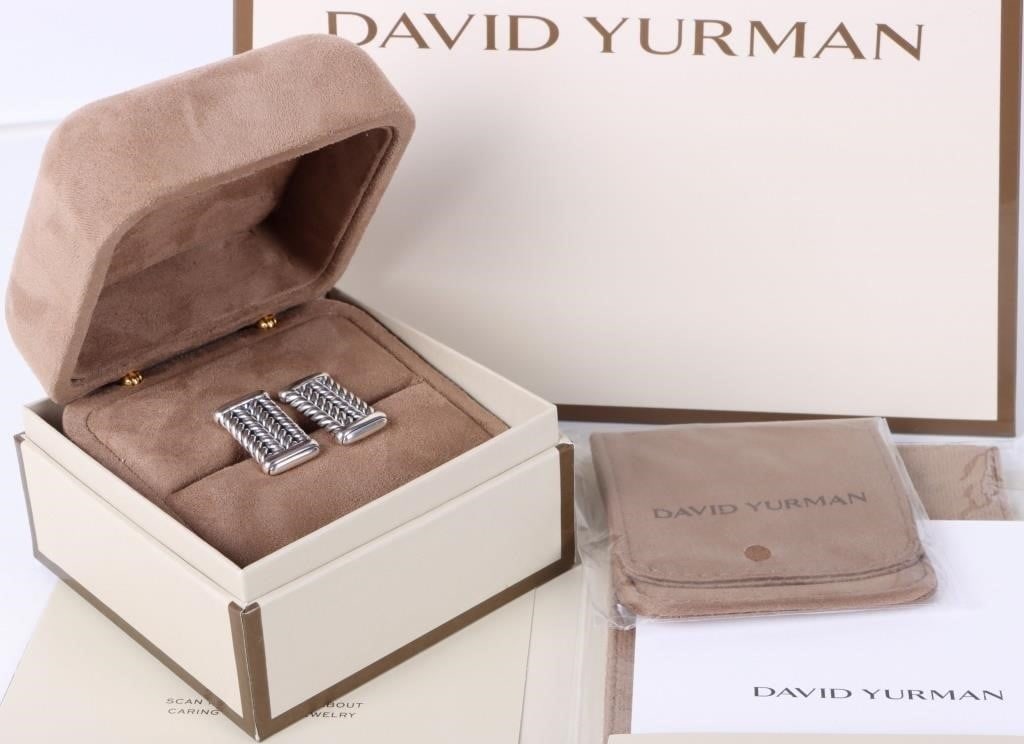 DAVID YURMAN STERLING SILVER CHEVRON CUFFLINKS: David Yurman sterling silver Chevron cufflinks to include original boxing and baggage. Weight: 25.52 Grams Size: 1.00" Condition: Little to no wear, see images for details.