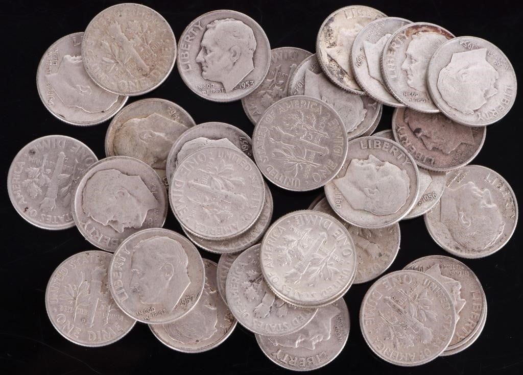 90% SILVER ASSORTED ROOSEVELT DIMES - (34): Thirty-Four 90% silver assorted Roosevelt Dimes. Weight: 84.40 Grams Condition: Circulated. See images for details.