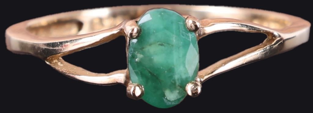 DAINTY 10K YELLOW GOLD EMERALD LADIES RING: Dainty 10K yellow gold ladies ring featuring a 0.30CT oval cut natural emerald Stone Type: Emerald Size: 6.0 U.S Condition: Very fine