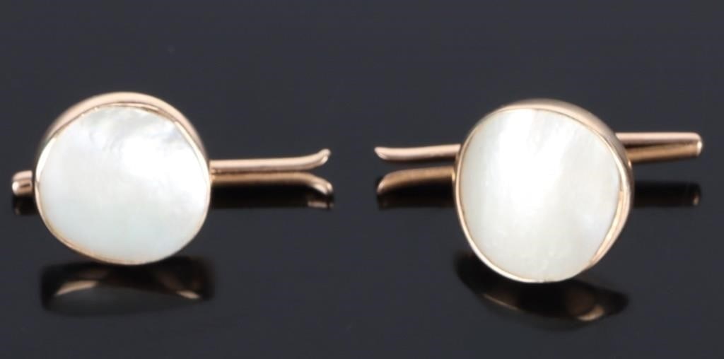 14K YELLOW GOLD MOP PAIR OF MEN'S CUFFLINKS (1 of 3)