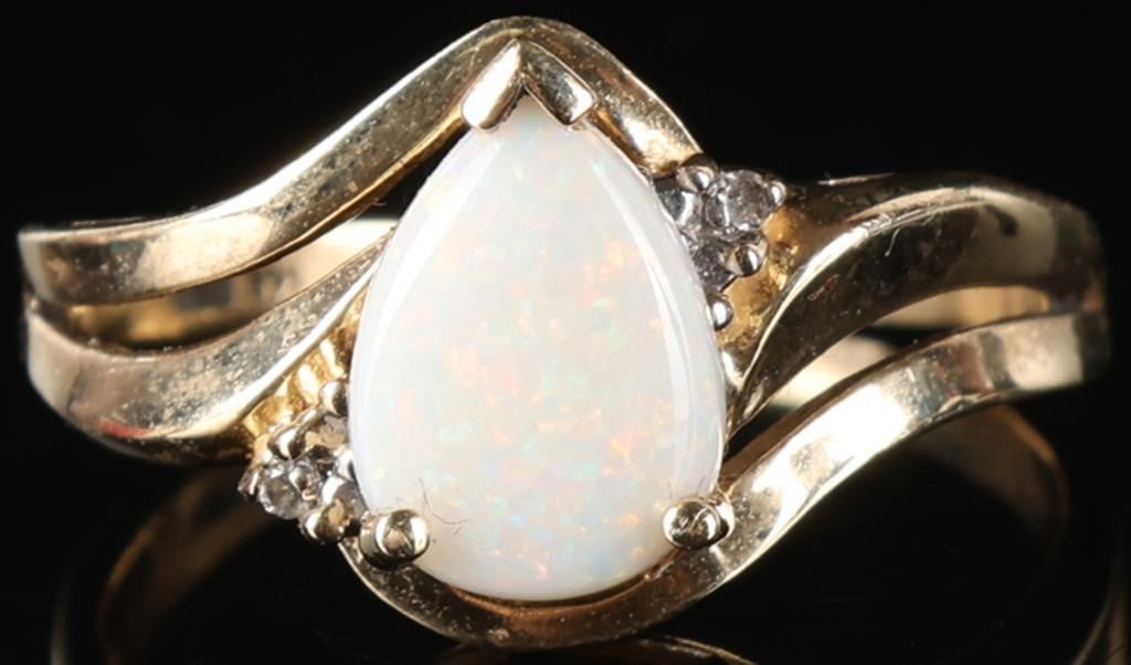 14K YELLOW GOLD ELEGANT OPAL&DIAMOND LADIES RING (1 of 5)