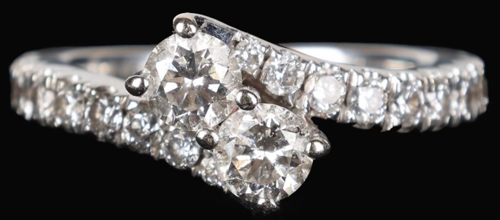 14K WHITE GOLD NATURAL VVS DIAMOND LADIES RING (1 of 5)