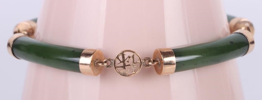 8.5' GREEN JADE 14K GOLD LADIES BRACELET (1 of 2)
