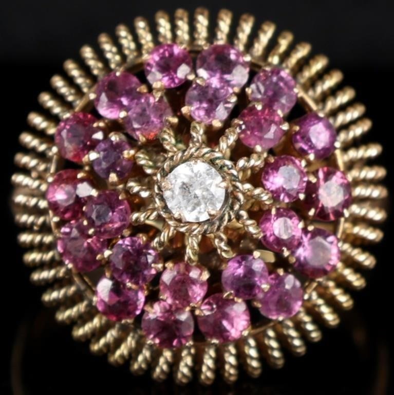 1.2CTW ROSE TOPAZ 14K YELLOW GOLD LADIES RING: 14k yellow gold ladies ring. The shoulders are decorated with rosettes and the face is composed of five layers which taper to a conical point. The first layer is a doughnut of filigree ropework, the n
