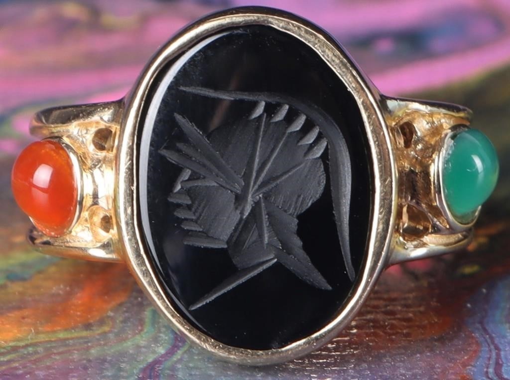 14K YELLOW GOLD LADIES CAMEO RING W/ TOURMALINE: 14k yellow gold ladies cameo ring. On the face there is a Greek soldier carved on onyx and on the shoulders are cabochon tourmaline gemstones, orange on one side and green on the other. Stone Type: To