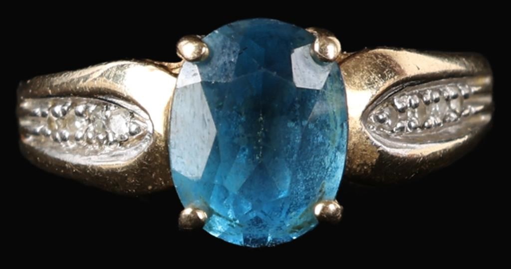 1.5CT TOPAZ 14K YELLOW GOLD LADIES RING W/ DIAMOND: 14k yellow gold ladies ring with a 1.5ct oval-cut topaz gemstone flanked by eight melee diamonds (four on either side). Stone Type: Topaz and Diamonds Weight: 3.60 grams Size: US 5.75 Condition: See p