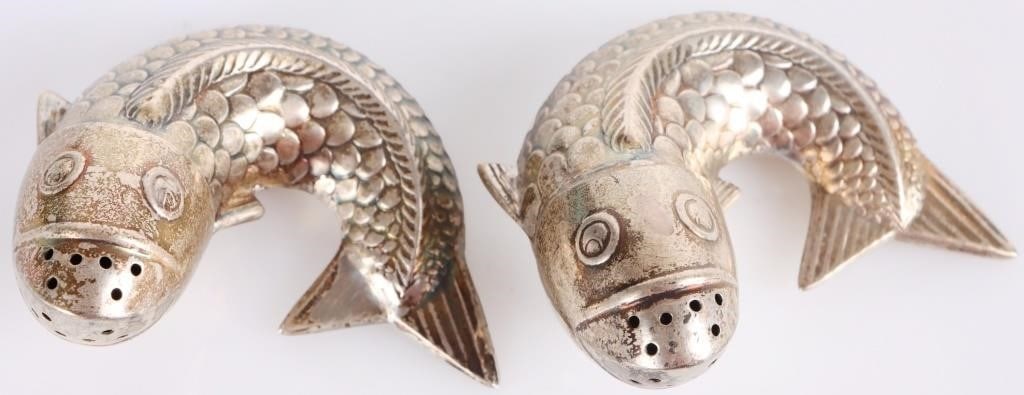 ANTIQUE STERLING SILVER DANISH FISH S/P SHAKERS: Set of antique sterling silver Danish fish salt & pepper shakers. Weight: 27.95 grams total Size: 2.25" x 2" x 1" each Condition: Wear commensurate with age, see pictures for more detail.