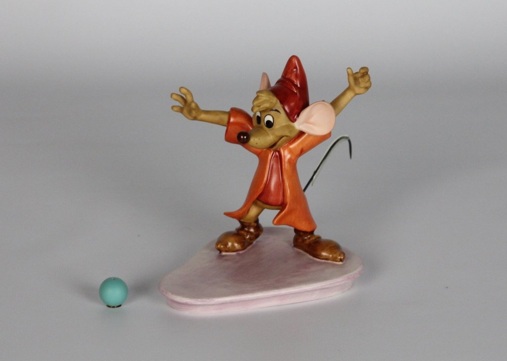 WDCC CINDERELLA JAQ: WDCC CINDERELLA JAQ Walt Disney Classics Collection. "You Go Get Some Trimmin'". Shipping / Pickup: We Can Ship This Item Lot Location: #3 - Off Cap. Cir. NE