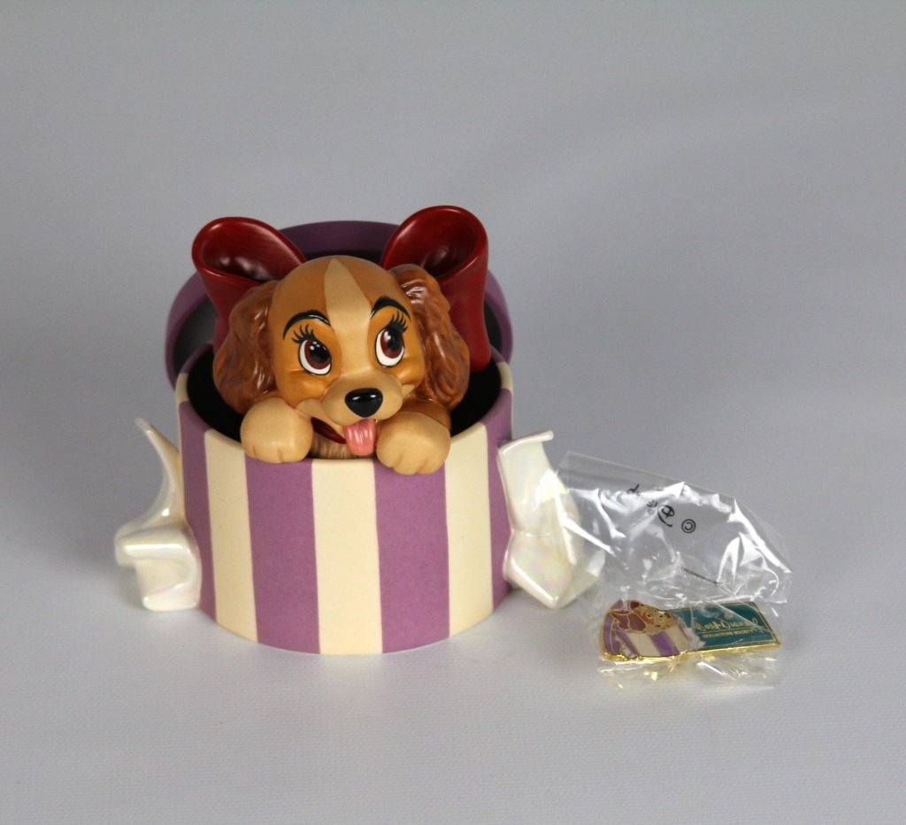 WDCC LADY AND THE TRAMP W/PIN: WDCC LADY AND THE TRAMP W/PIN Walt Disney Classics Collection. "A Perfectly Beautiful Little Lady". 1999 Membership Sculpture. With pin. Shipping / Pickup: We Can Ship This Item Lot Location: #3 - Off