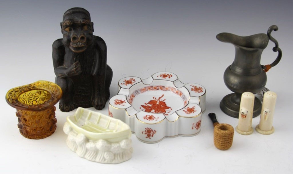 LOT OF MIXED ESTATE ITEMS: LOT OF MIXED ESTATE ITEMS Lot of mixed estate items. Includes glass and porcelain items, two walrus ivory salt and pepper shakers, and more. Shipping / Pickup: We Can Ship This Item Lot Location: #1 -
