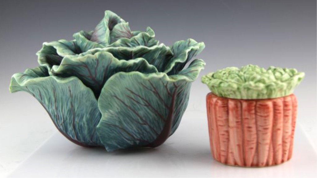 (2) FITZ AND FLOYD LIDDED DISHES CABBAGE & CARROT: (2) FITZ AND FLOYD LIDDED DISHES CABBAGE & CARROT Shipping / Pickup: We Can Ship This Item Lot Location: #1 - Cap. Cir. NE