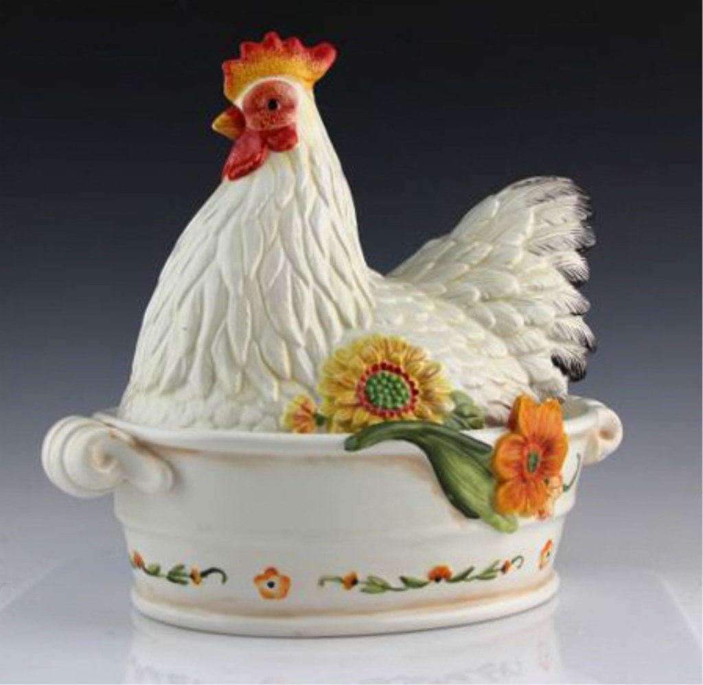FITZ AND FLOYD CHANTECLAIR LIDDED ROOSTER DISH: FITZ AND FLOYD CHANTECLAIR LIDDED ROOSTER DISH Covered vegetable dish, Chanteclair by Fitz and Floyd, rooster and floral motif. Size: 12 x 10.5 x 7" Shipping / Pickup: We Can Ship This Item Lot Locati