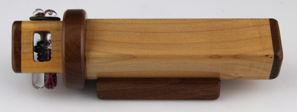 TWO TONE WOODEN KALEIDOSCOPE W/ STAND: TWO TONE WOODEN KALEIDOSCOPE W/ STAND Shipping / Pickup: We Can Ship This Item Lot Location: #1 - Cap. Cir. NE