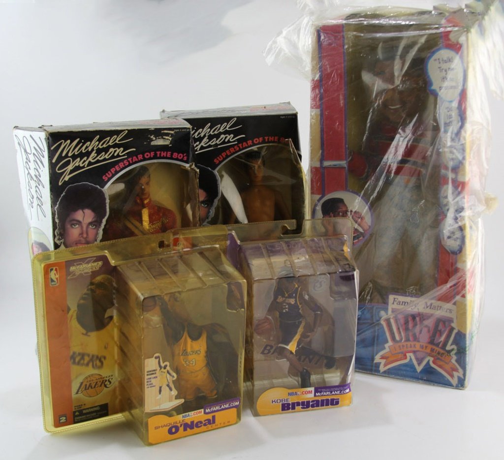 COLLECTOR DOLLS ERKEL MICHAEL JACKSON LA LAKERS (1 of 4)