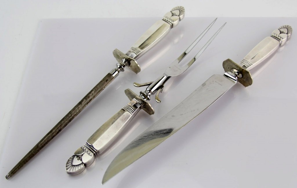 STERLING HANDLED CARVING SET (1 of 3)