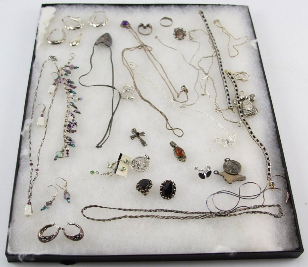 MIXED LOT LADIES STERLING SILVER JEWELRY (1 of 5)
