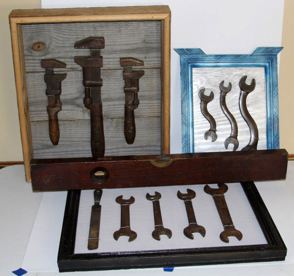 ANTIQUE TOOL LOT FRAMED WRENCHES STANLEY LEVEL (1 of 6)