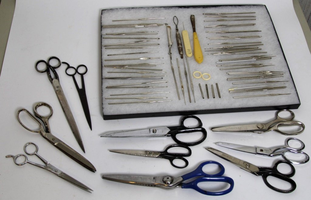 VINTAGE SEWING AND KNITTING LOT | NEEDLES & SCISSORS: VINTAGE SEWING AND KNITTING LOT | NEEDLES & SCISSORS Shipping / Pickup: We Can Ship This Item Lot Location: #2 - Fort White, FL