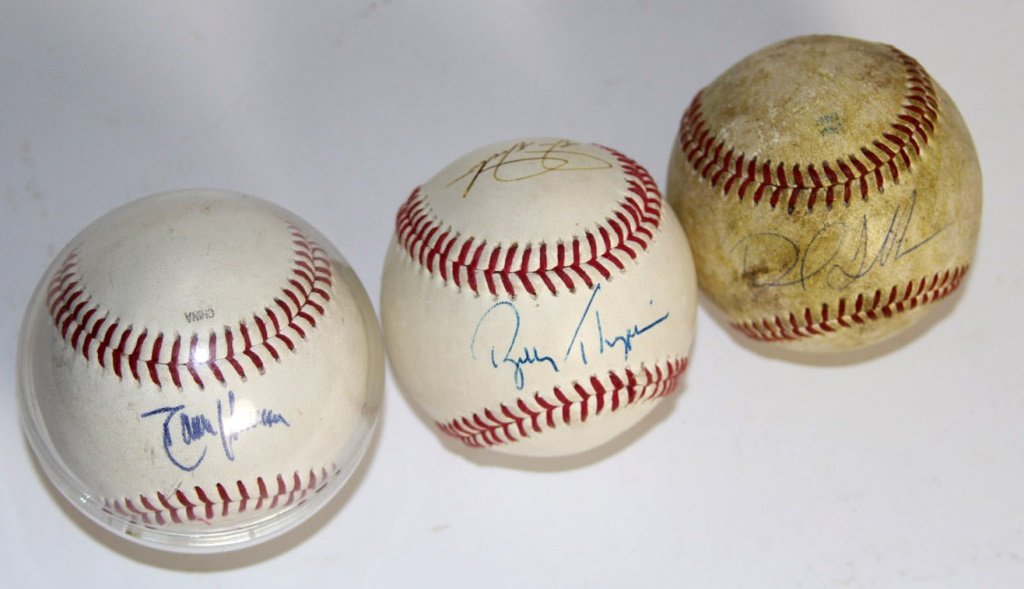 LOT OF SIGNED BASEBALLS | RANDY JOHNSON, THIGPEN +: LOT OF SIGNED BASEBALLS | RANDY JOHNSON, THIGPEN + Randy Johnson, Bobby Thigpen, and more Shipping / Pickup: We Can Ship This Item Lot Location: #2 - Fort White, FL