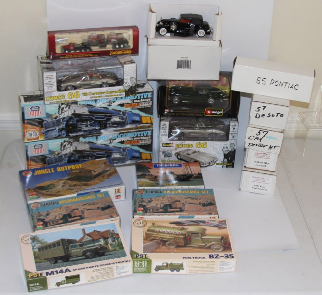ESTATE LOT OF MODELS AND KITS: ESTATE LOT OF MODELS AND KITS Condition: Very good, as is, not tested for completeness Shipping / Pickup: We Can Ship This Item Lot Location: #2 - NE Tallahassee, FL