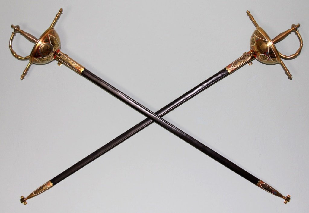 SPANISH CROSSED SWORDS WALL DISPLAY (1 of 6)