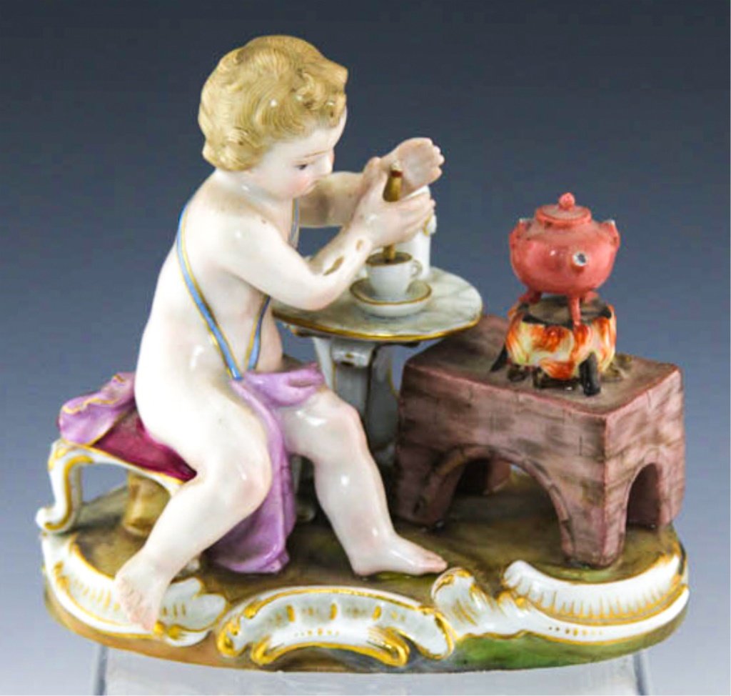 MEISSEN PORCELAIN CHERUB FIGURINE (1 of 5)