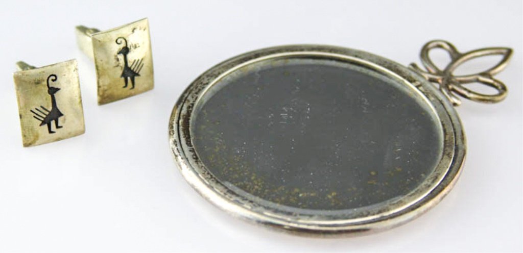 SILVER & SILVER PLATE MIRROR & CUFF LINKS (1 of 4)
