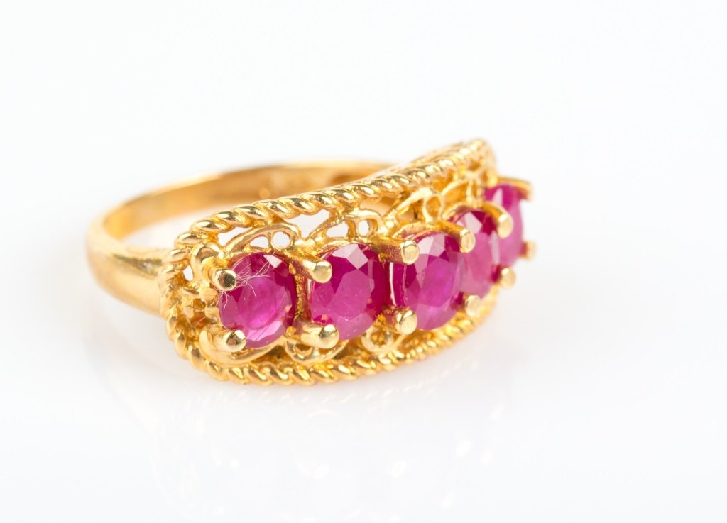 LADIES 14K YELLOW GOLD RUBY FASHION RING (1 of 3)