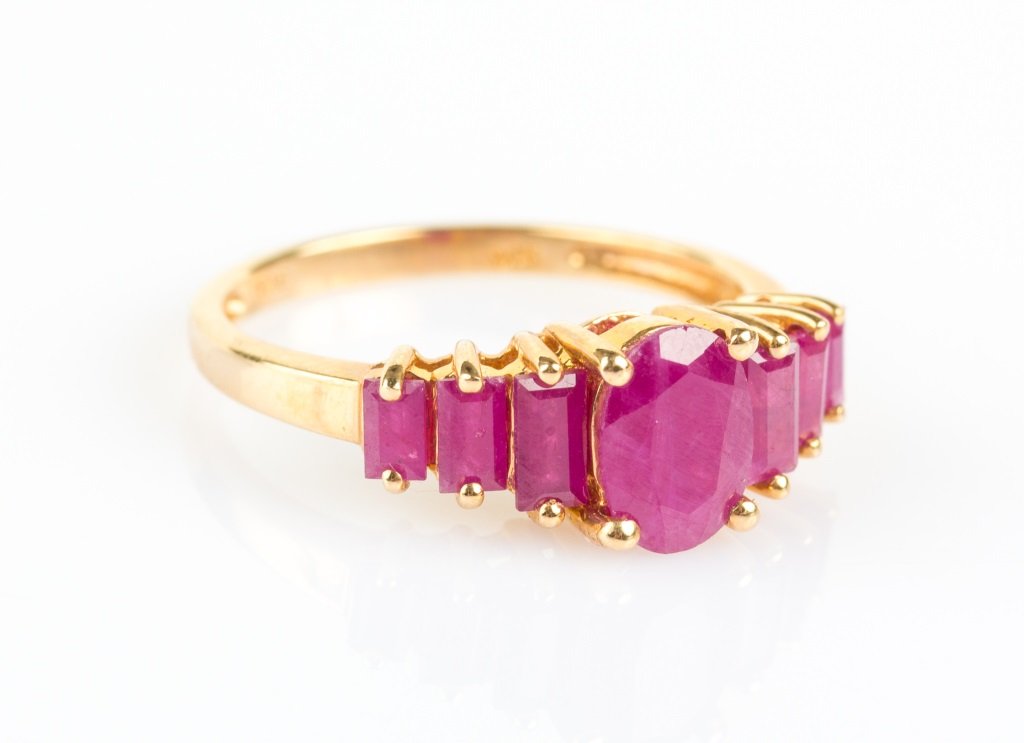 LADIES 14K YELLOW GOLD RUBY FASHION RING (1 of 3)