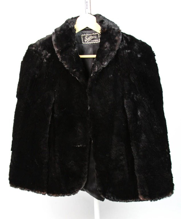 SAKS LADIES BLACK DYED BEAVER FUR COAT (1 of 4)