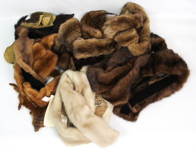 MIXED MINK FUR SCARVES & PIECES & COW HIDE GLOVES (1 of 5)