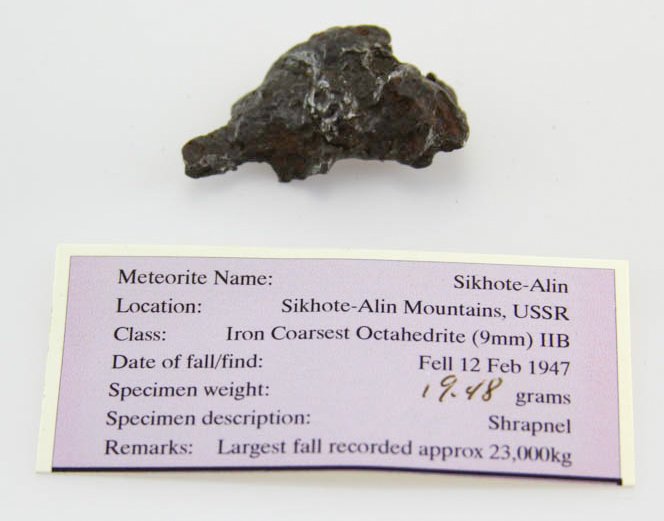 METEORITE FROM SIKHOTE-ALIN MOUNTAINS 9MM 19.48G (1 of 3)