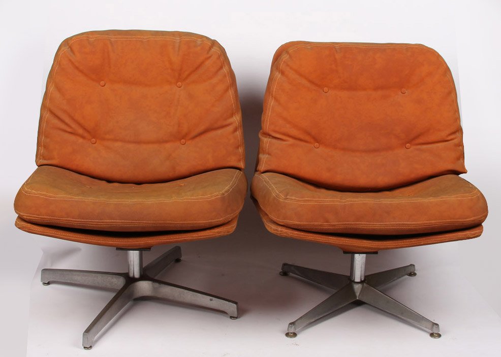 PAIR OF FOUNDERS MID CENTURY MODERN SWIVEL CHAIRS (1 of 6)